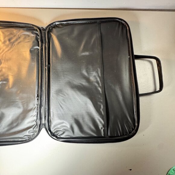 Vintage Tapestry Cat Laptop Case or Briefcase - Picture 8 of 9